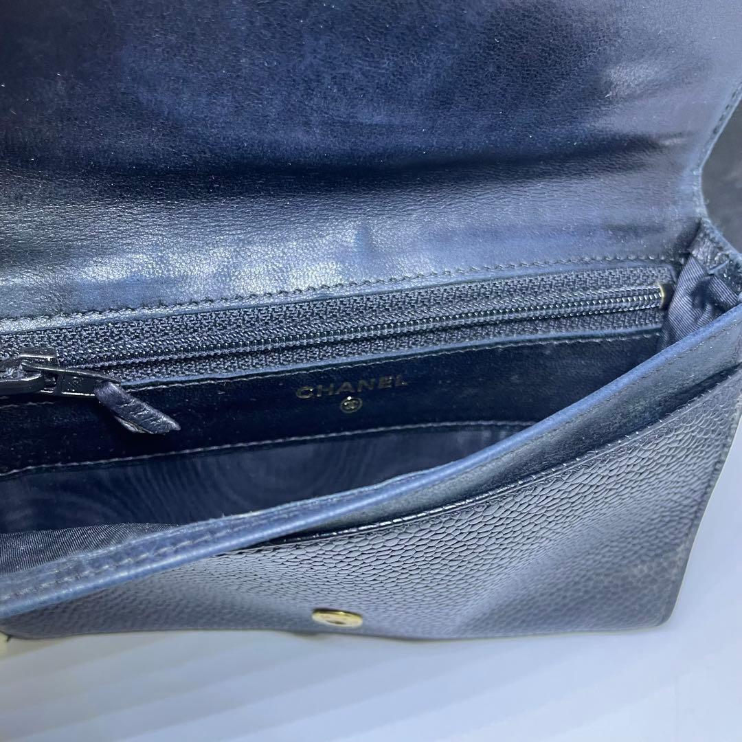 CHANEL キャビアスキン　ブラック　二つ折り財布