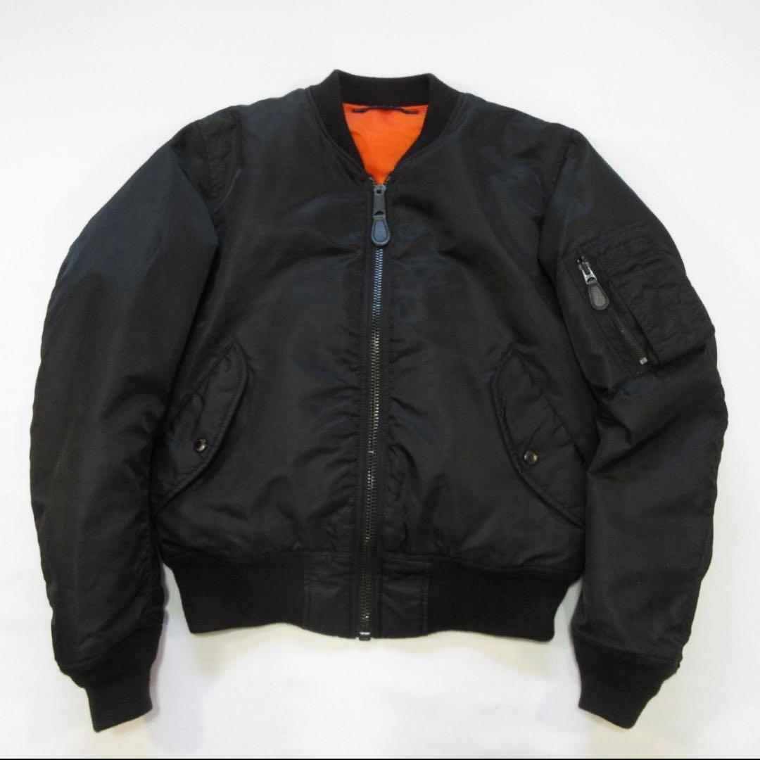 アーチロゴ　AVIREX　アヴィレックス　MA-1　フライトジャ