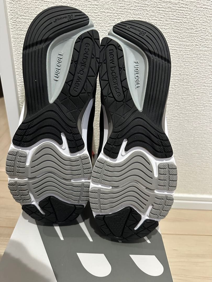 靴 New Balance 990V6 Black