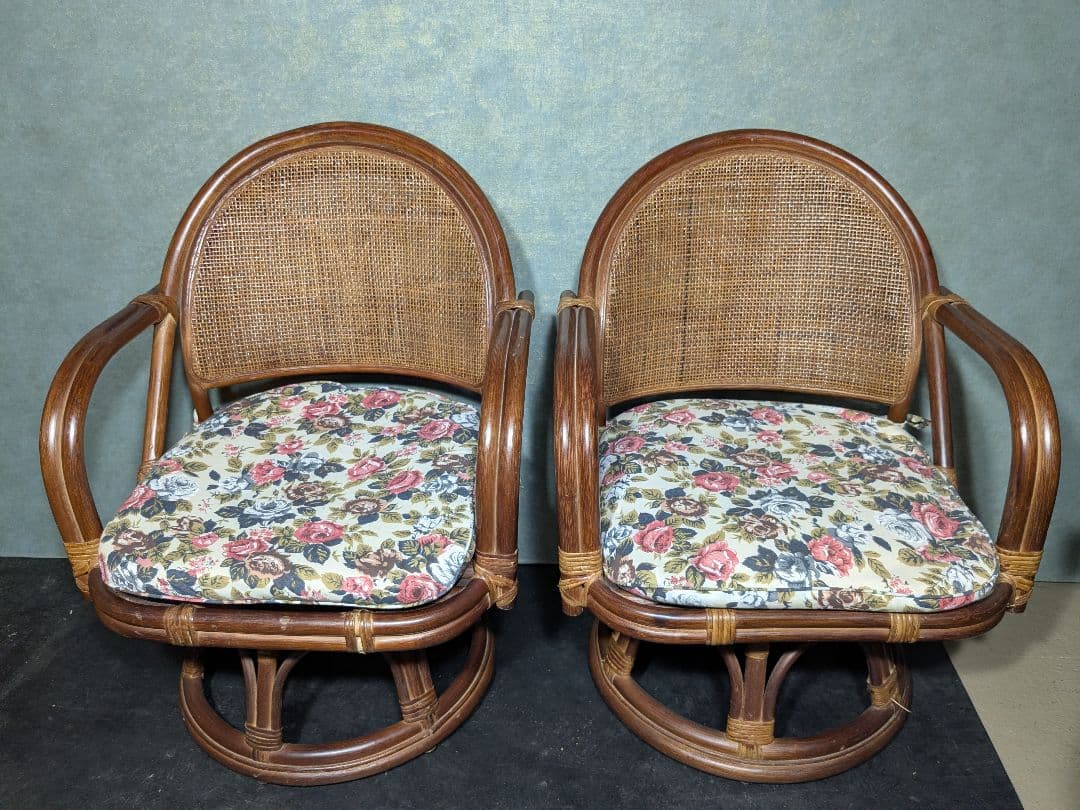(S) 昭和レトロ　ラタン　チェア　座椅子　藤回転椅子　薔薇柄