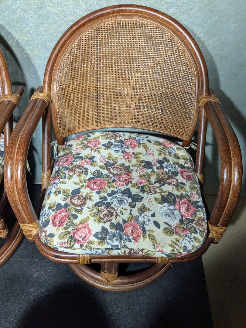 (S) 昭和レトロ　ラタン　チェア　座椅子　藤回転椅子　薔薇柄
