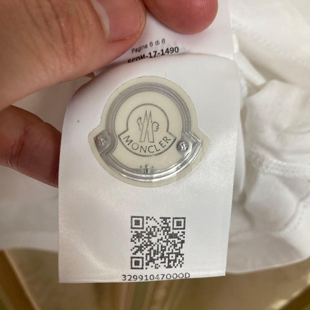 Moncler 刺繍ロゴ Tシャツ ホワイト
