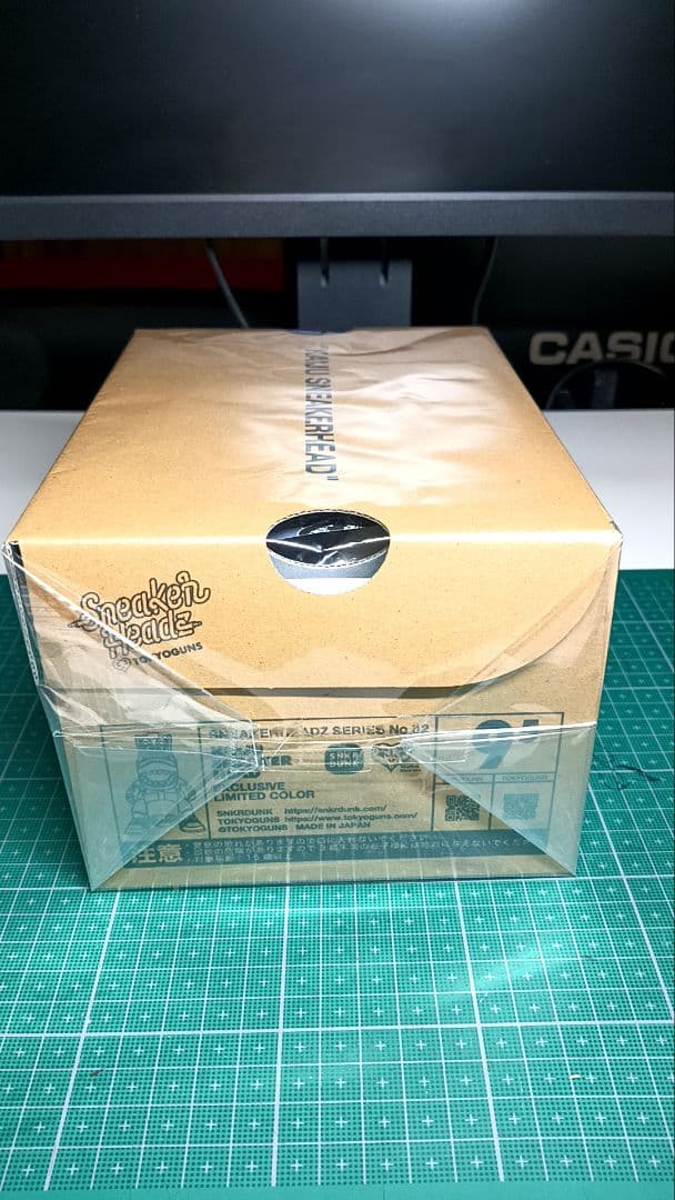 M*m様 \"KAIJU SNEAKERHEAD\" Exclusive Ex CH