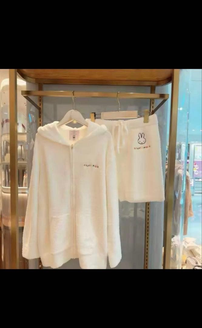 Dick Bruna ベビモコパーカー&ショートパンツセット　ホワイト