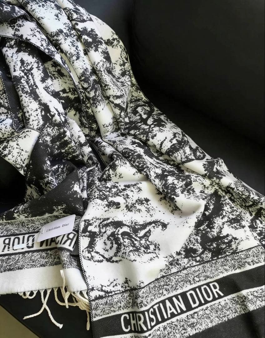 値下げ！CHRISTIAN DIOR マフラー ブラック/ホワイト