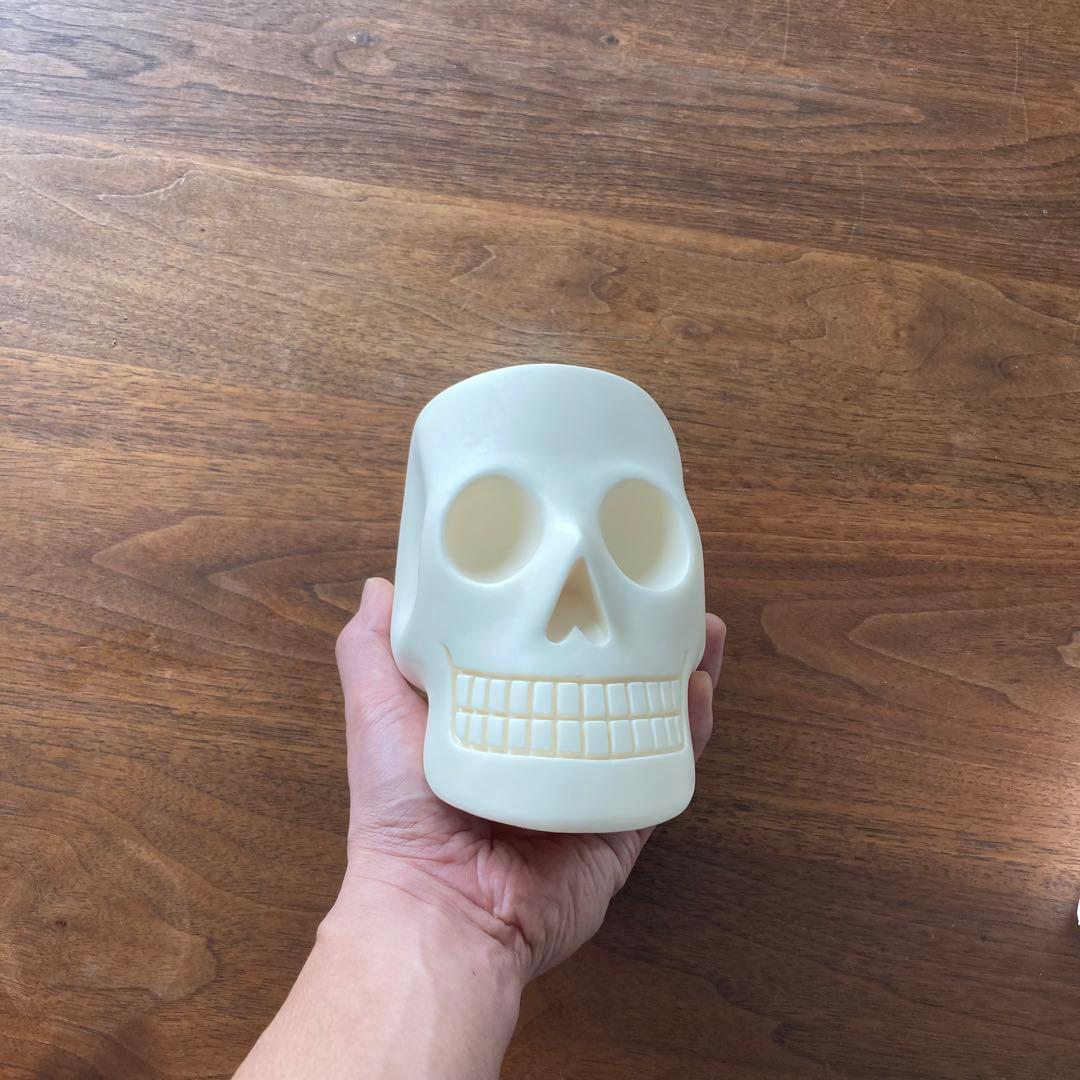ドクロ【アイボリー】の置物・オブジェ　スカル　ガイコツ
