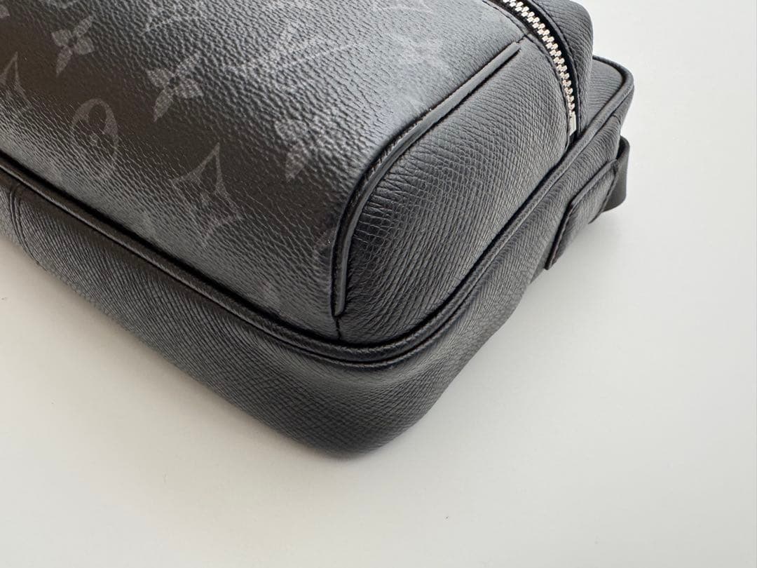 【極美品】ルイヴィトン　アウトドア・メッセンジャー PM ノワール