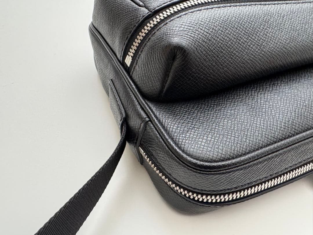 【極美品】ルイヴィトン　アウトドア・メッセンジャー PM ノワール