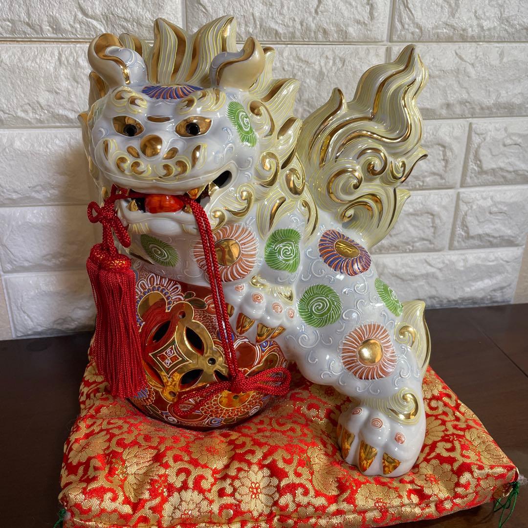 九谷焼　大吉　玉乗り獅子　シーサー　座布団付　狛犬　魔除け　高さ30cm