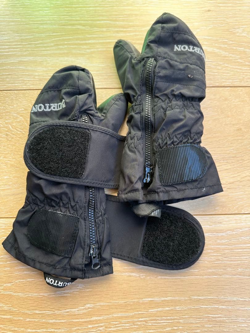 ノースフェイススノーウェア100 バートン　BURTON ミトン