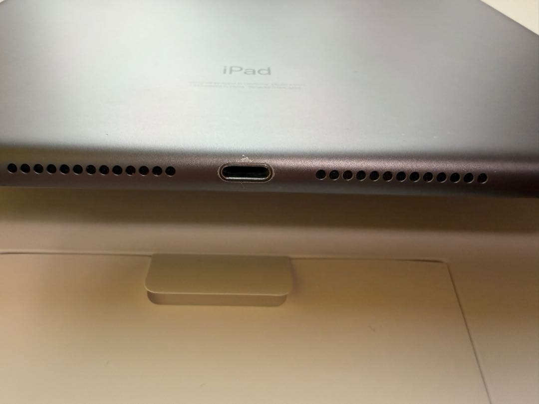 Apple iPad 10.2 9世代 64GB COMBO TOUCH付き