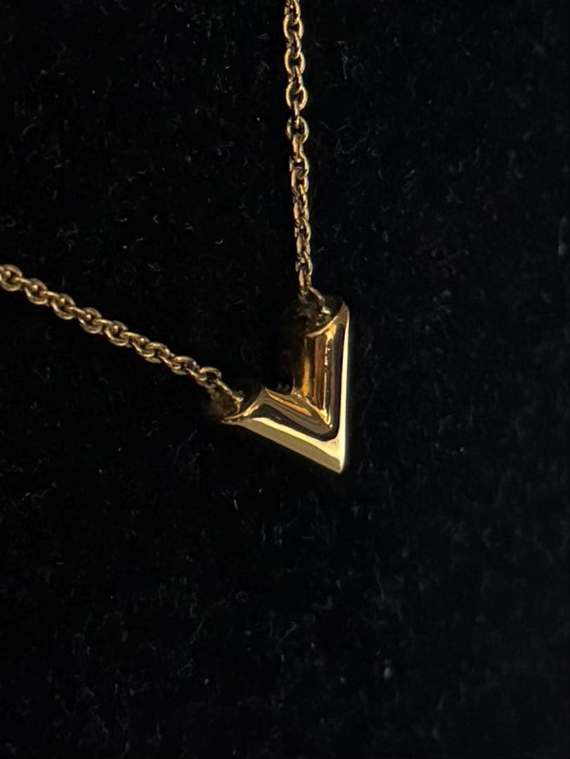 ✨極美品✨ louis vuitton ネックレス エセンシャルV M61083