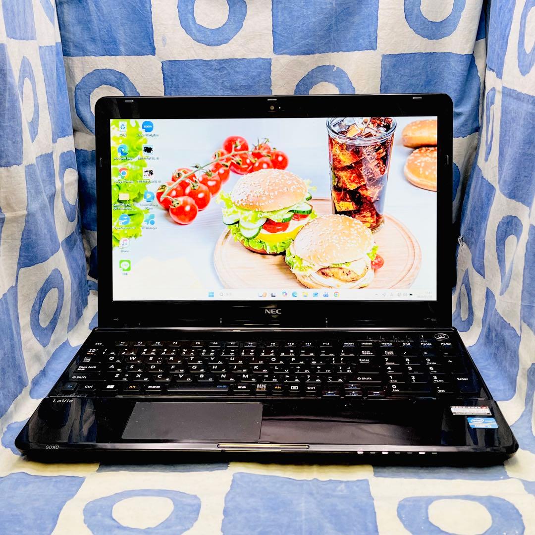 爆速SSD512G&メモリ16G☆i7☆大人な黒♪ブルーレイ&カメラ！Win11