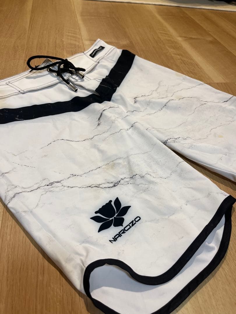 NARCIZO サーフパンツ 19のMサイズ