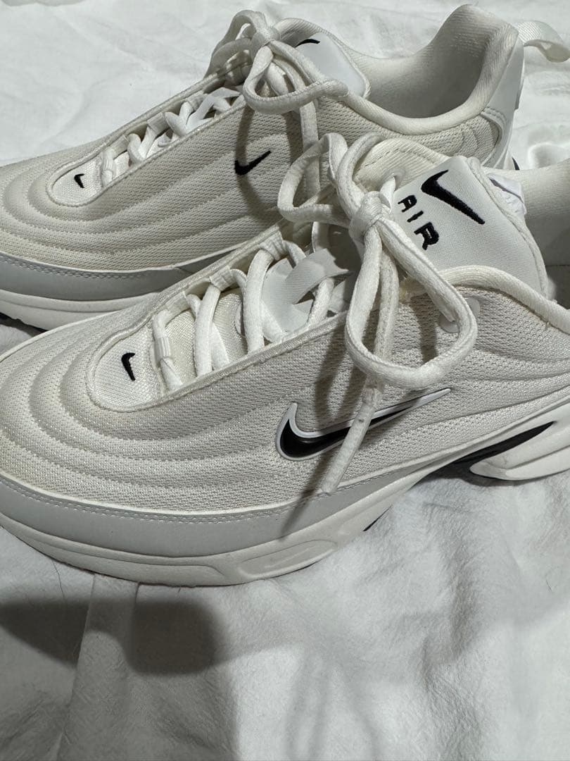 NIKE ナイキ　エアマックス　AIRMAX PORTAL 24.5