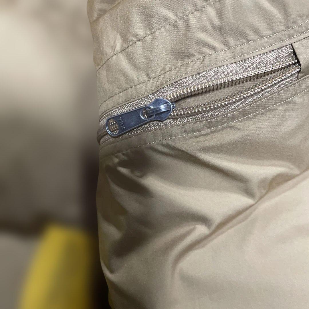 ザノースフェイス　ダウンジャケット　ダウン　ベージュ