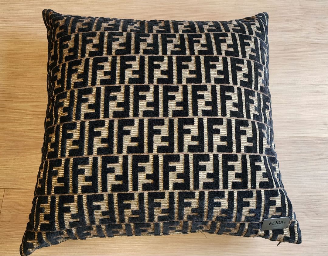 特大 ① FENDI クッション モノグラム 約57cm