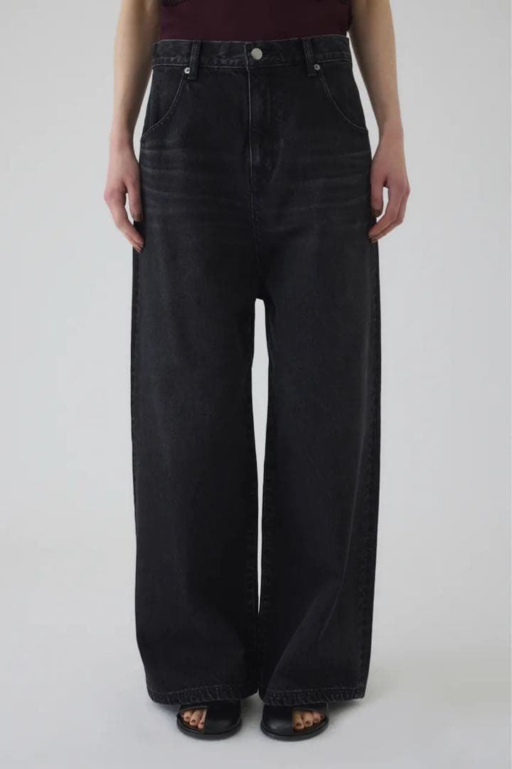 リムアーク　Middle straight black denim 36