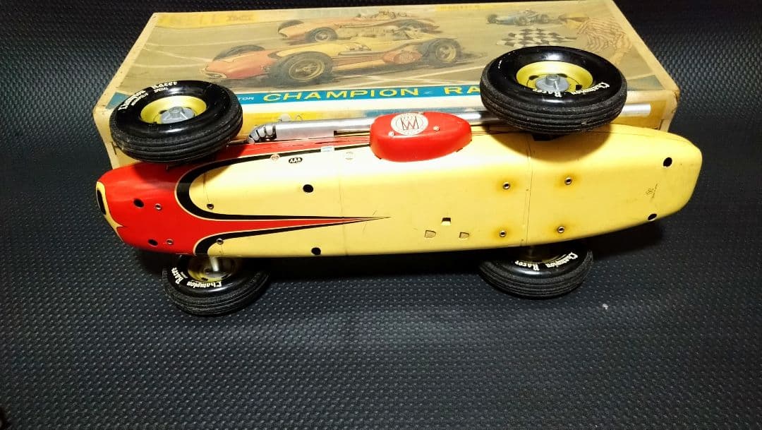 r*t様 ブリキ　おもちゃ