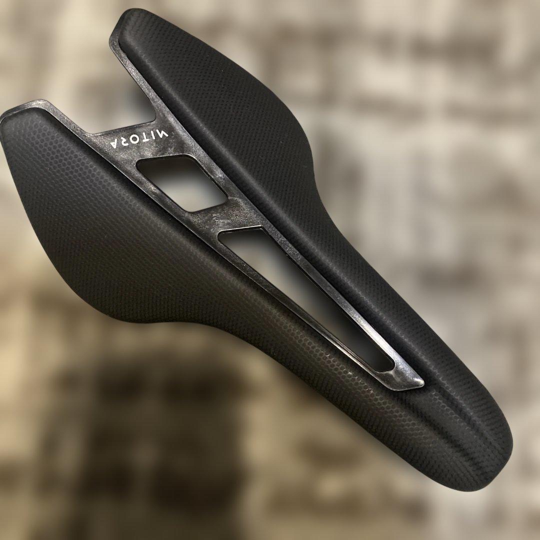 Bianchi VELOMANN MITORA 139 カーボンレール サドル