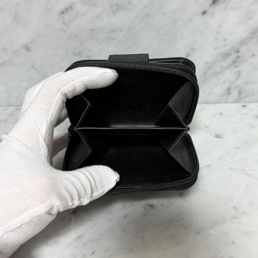 PRADA プラダ 二つ折り財布 ナイロン ブラック 黒 ジップ トライアングル