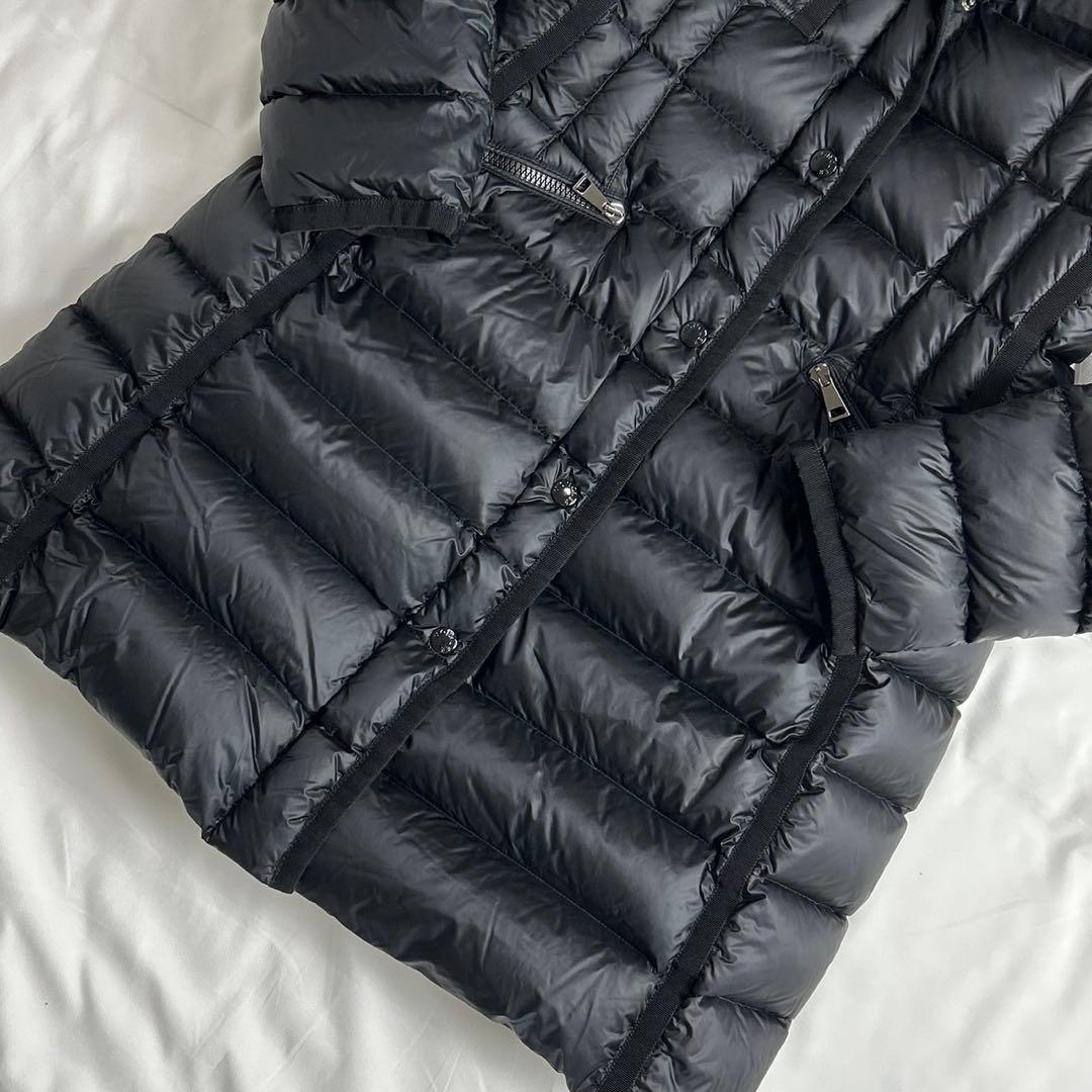 美品 サイズ3 MONCLER モンクレール HERMIFUR エルミファー