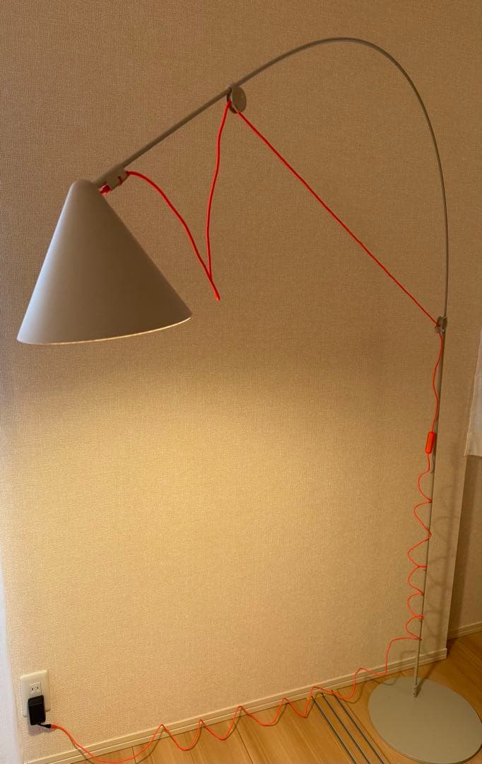 Midgard licht AYNO フロアランプ L グレー ネオンオレンジ