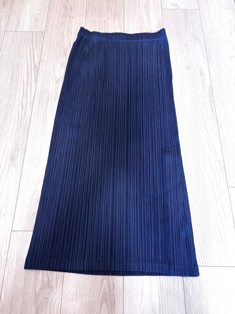 超美品PLEATS PLEASE ミディアムロングスカート