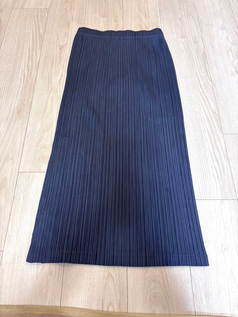 超美品PLEATS PLEASE ミディアムロングスカート