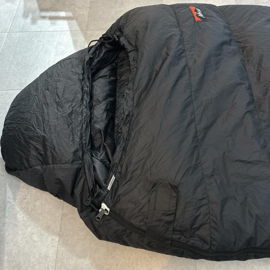 ナンガ オーロラ 900DX オールブラック レギュラーサイズ