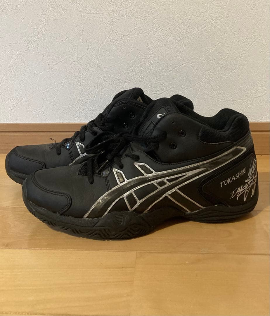 Wリーグ アイシン ウィングス（JX時代）渡嘉敷来夢サイン入りシューズ 写真付き