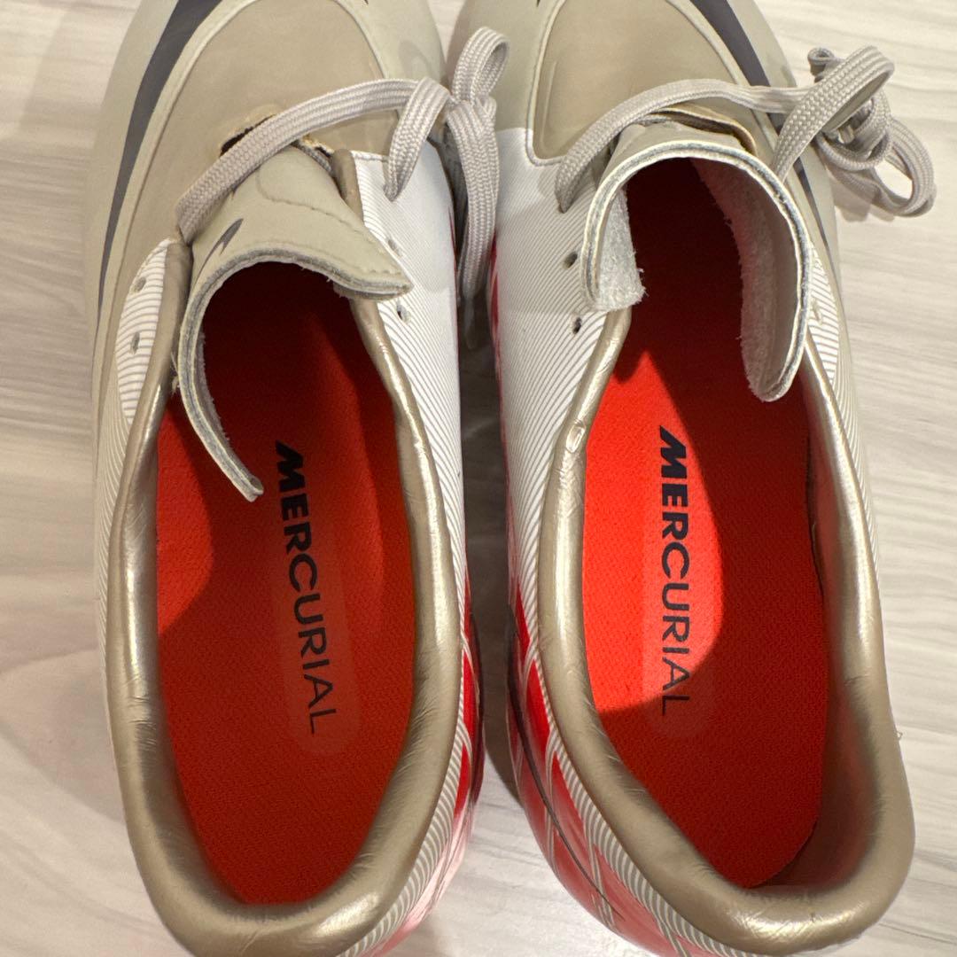サッカー　NIKE スパイク　ナイキ マーキュリアル グライド