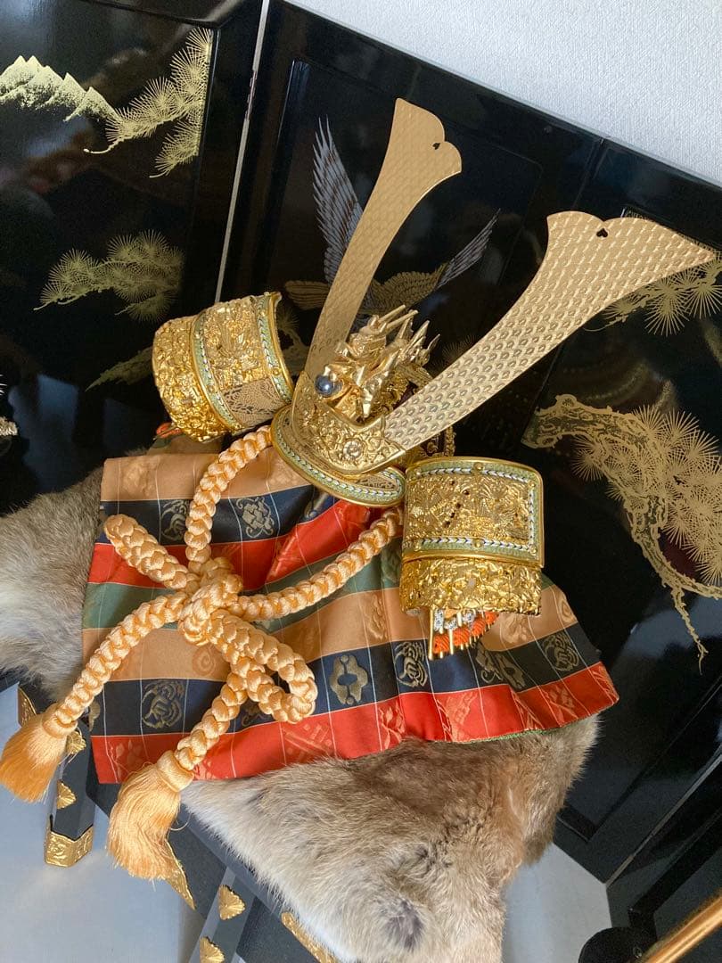 吉徳大光作　伝統的な五月人形 兜　刀　矢　端午の節句　御兜　甲冑　鎧　伝統工芸