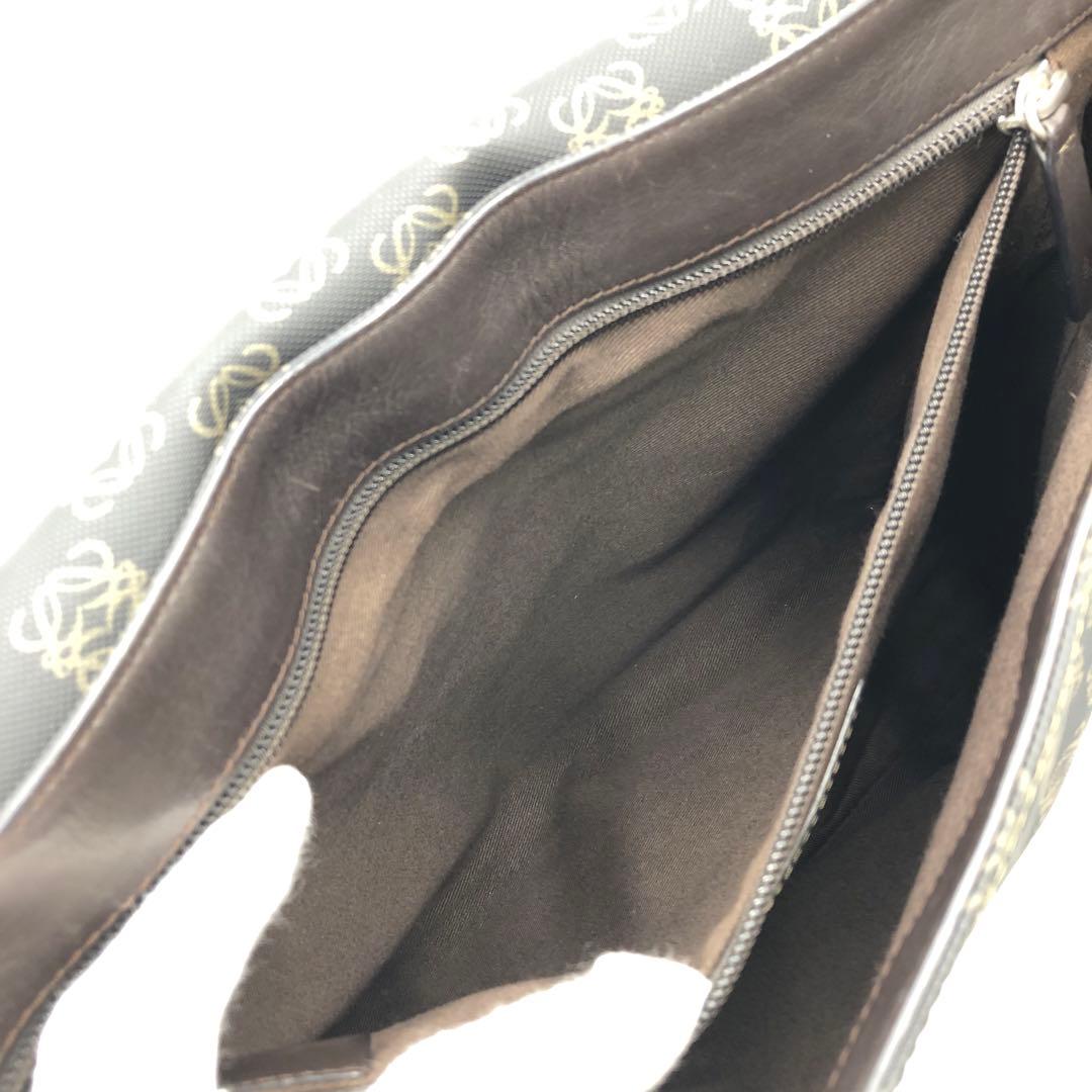 極美品 ロエベ アナグラム メッセンジャーバッグ A4 PVC レザー 焦茶