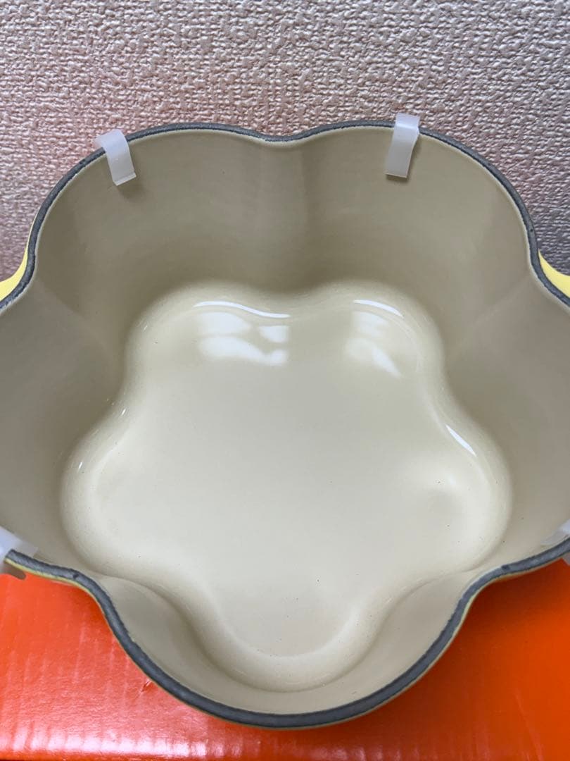 【未使用】新品　ル・クルーゼ　LE CREUSET　ココット　フルール　ソレイユ