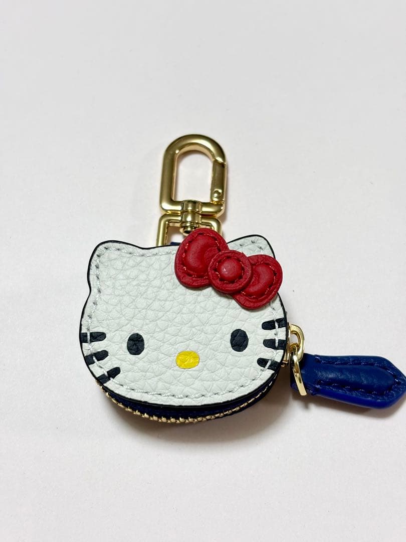 メゾンドサブレ ハローキティチャーム