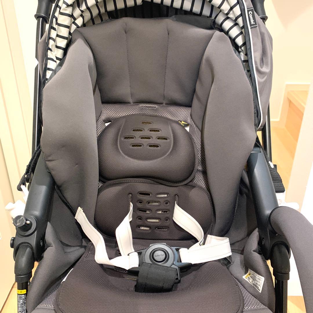 超美品　コンビ　メチャカルハンディオート4キャス コンパクト　レインカバー付き