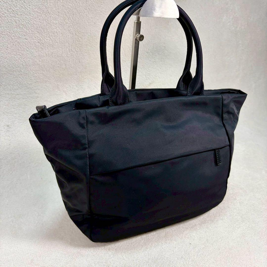 【美品✨】アニエスベー　ナイロン　トートバッグ　黒　マザーズバッグ　ロゴ金具