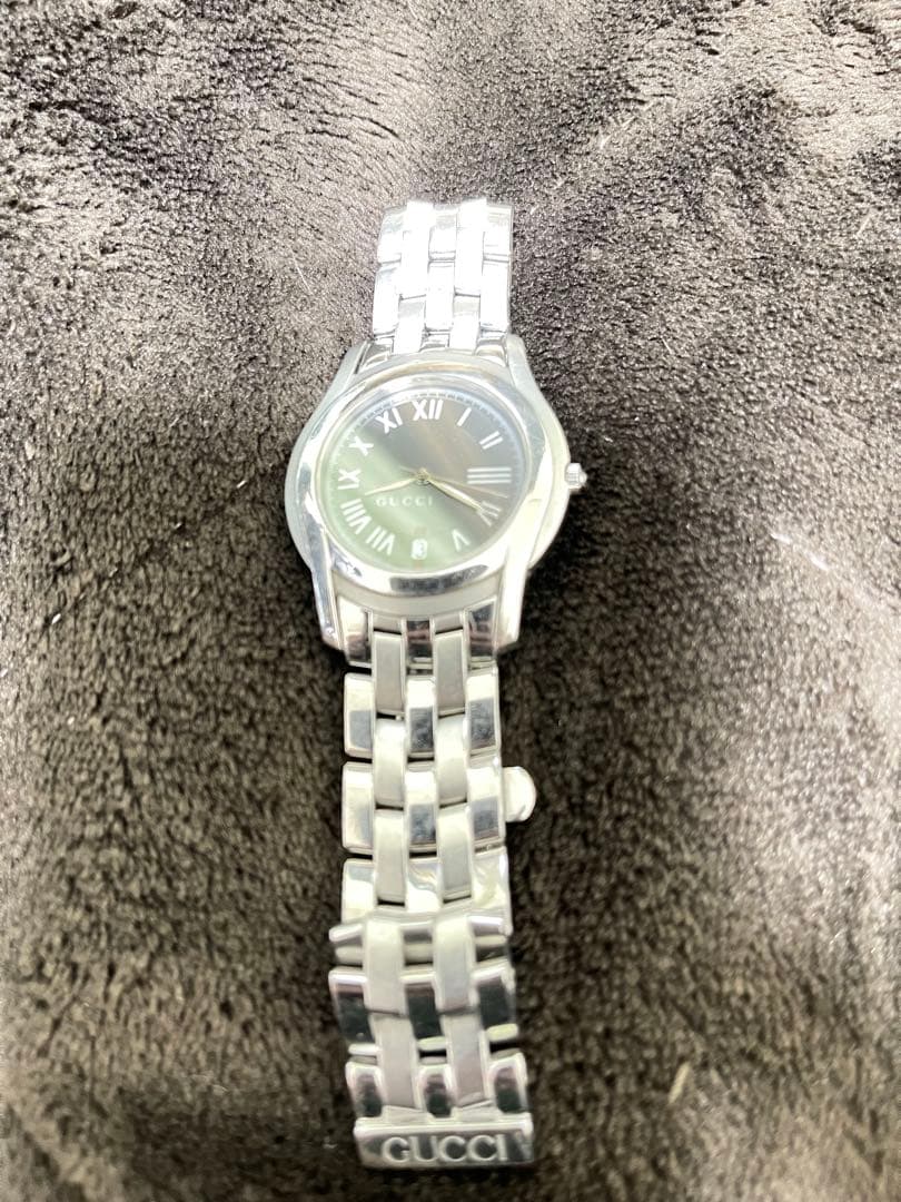 GUCCI シルバー アナログ時計