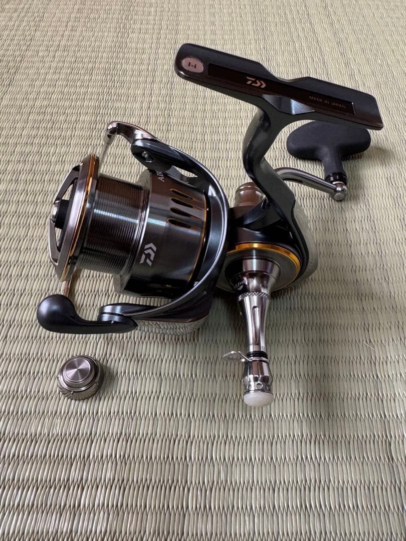 【新品未使用】23 エアリティ LT4000-XH ➕ リール スタンド