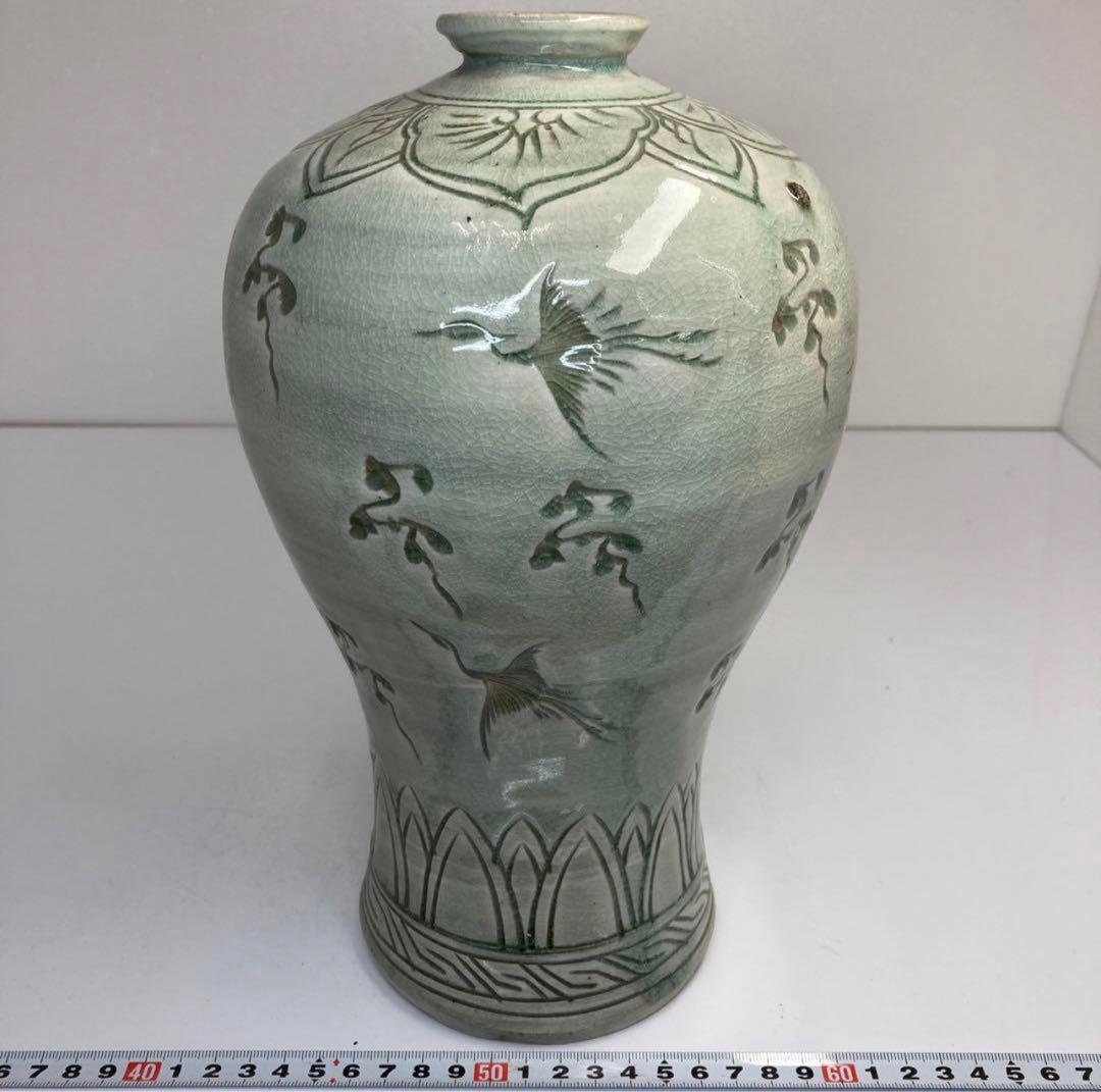 高麗　青磁　梅瓶　高さ28cm。y633