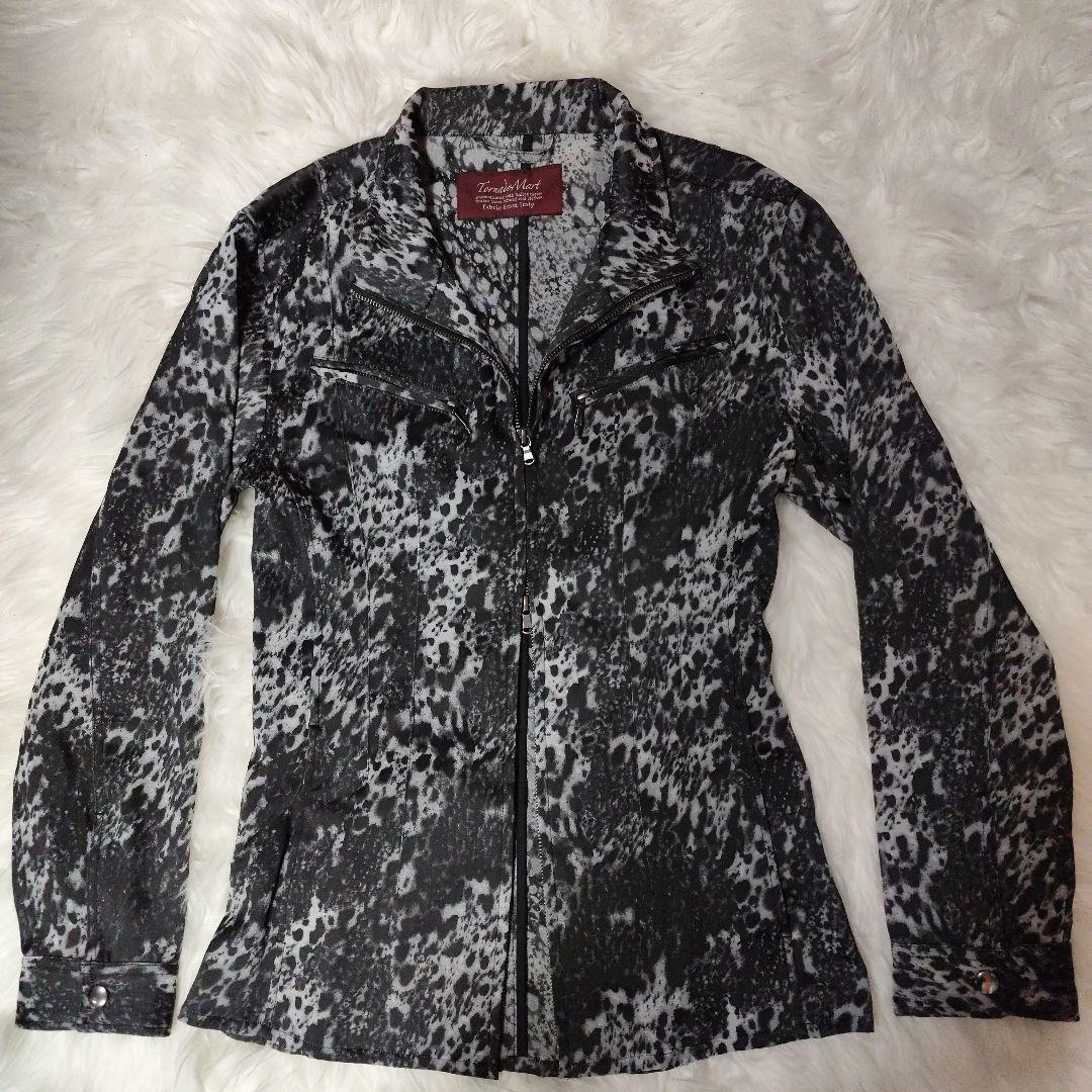 未使用に近い　トルネードマート豹柄 ブラック×グレージャケット　サイズＬ