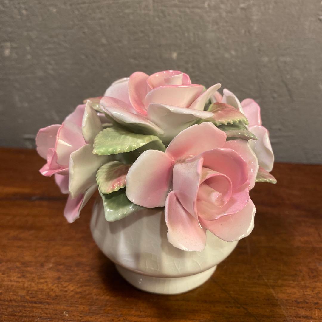 a 英国製E STRATFORD 陶器製バラ 花置物 オブジェ ギフト