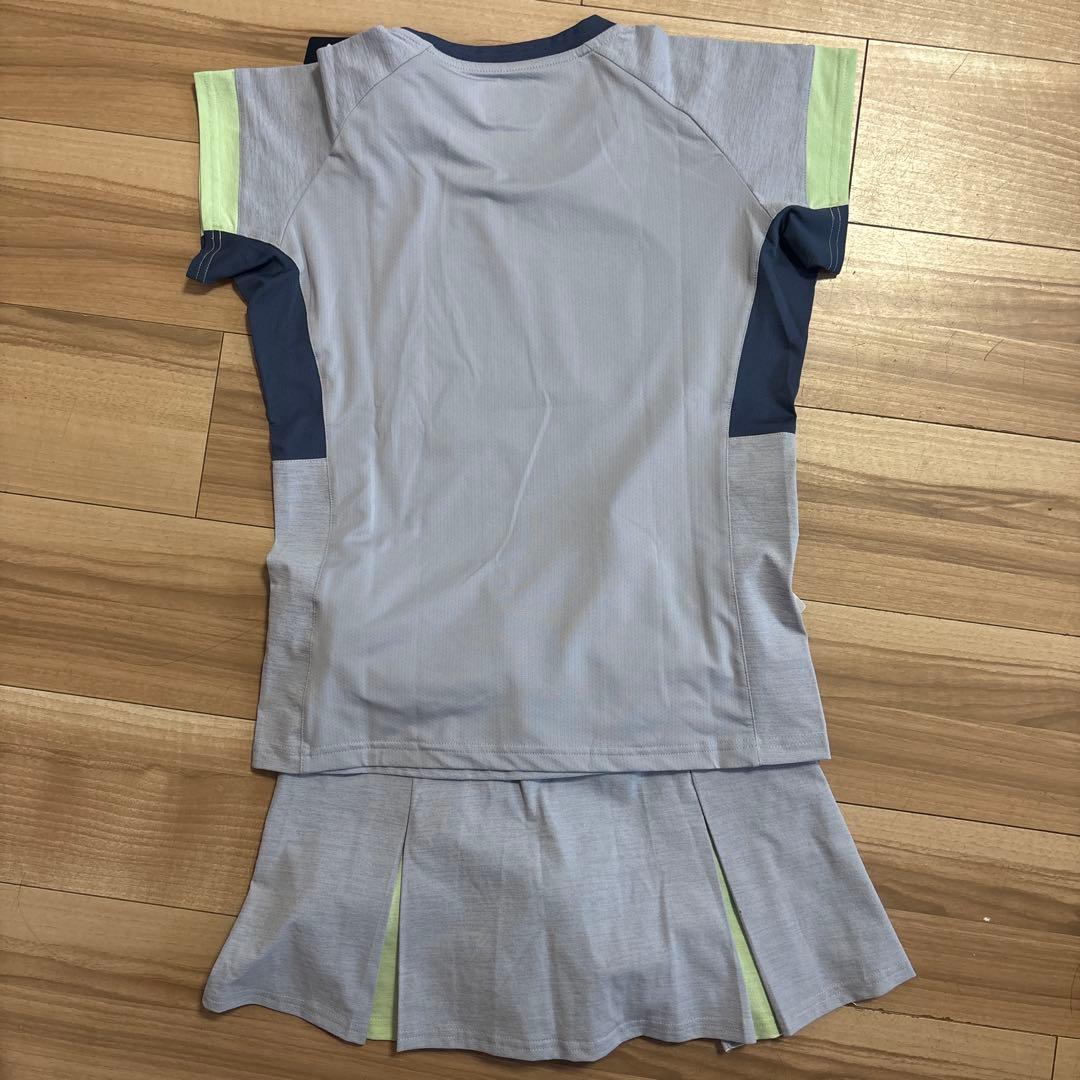 ま*ん様 【新品未使用】YONEXテニスウェア 上下セット