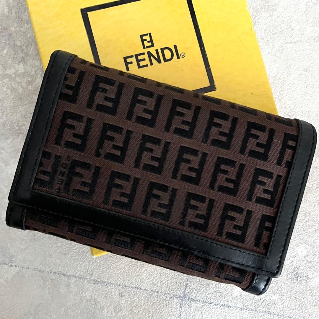 美品✨FENDI ズッキーノ FF 二つ折り財布 ブラウン レザー キャンバス