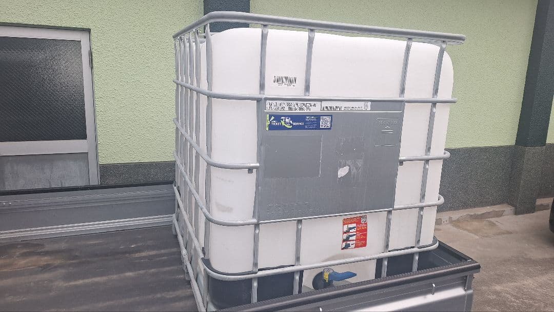 貯水タンク雨水タンク給水タンク農業用水1000Lタンク