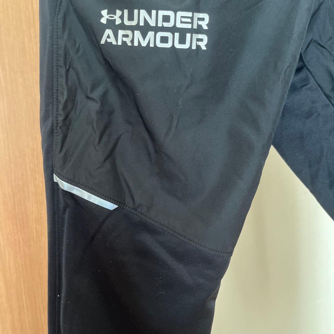 週末限定値下げ　Under Armour ジャージ上下セット MD ブラック