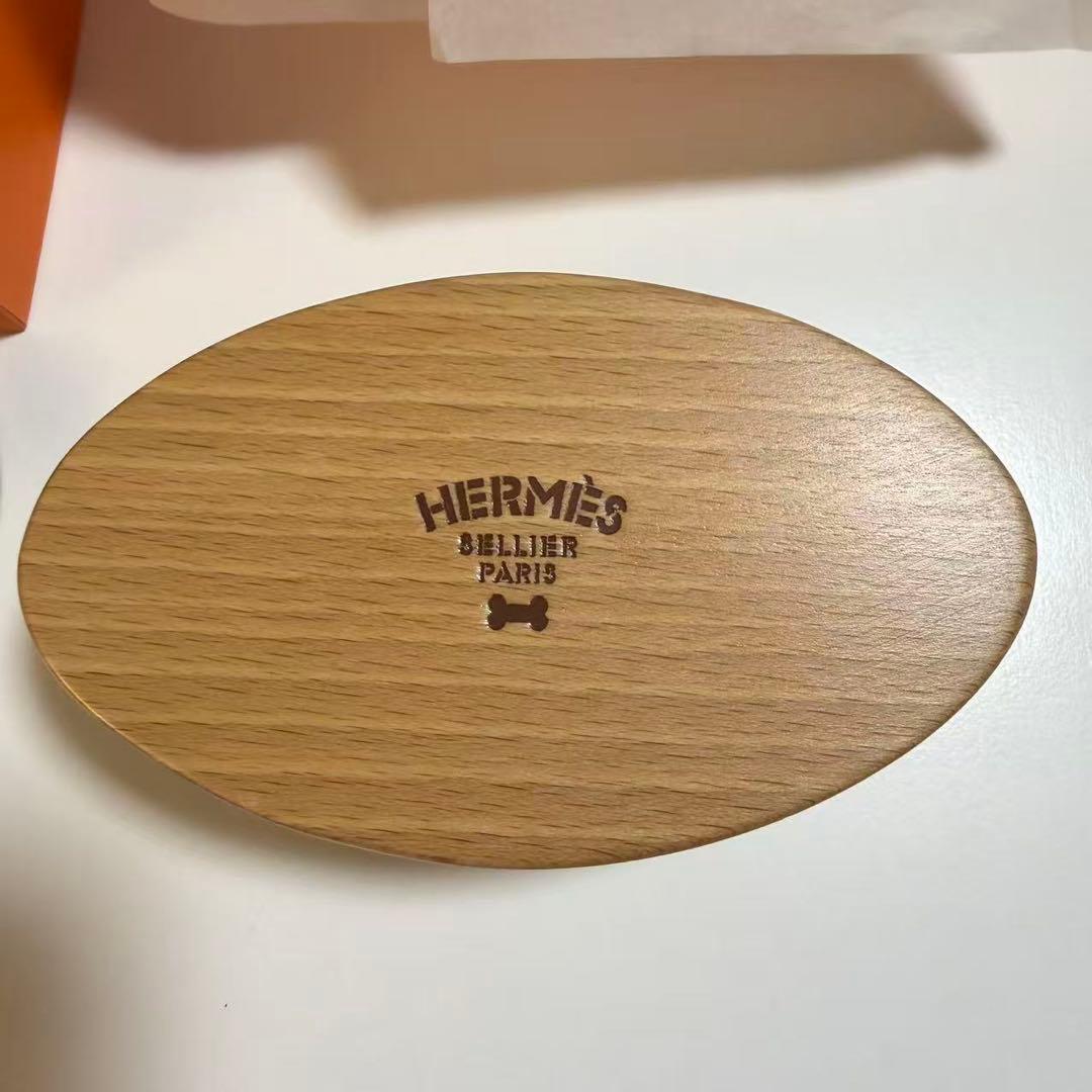 新品未使用　エルメスロゴが可愛い【HERMES】天然素材 ドッグブラシ