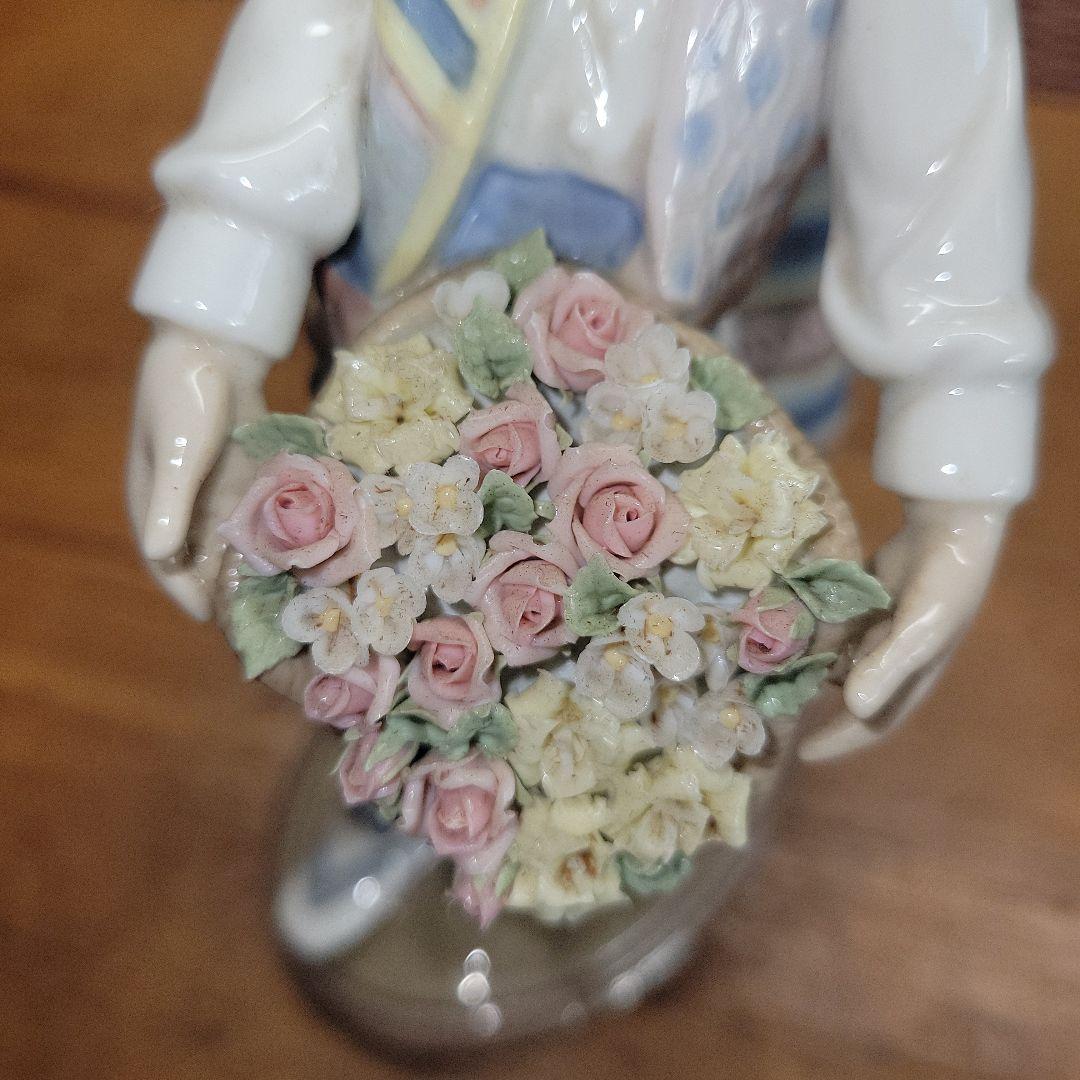 【完品】LLADRO リアドロ バレンシアの花 ブーケを持つ少年 1526
