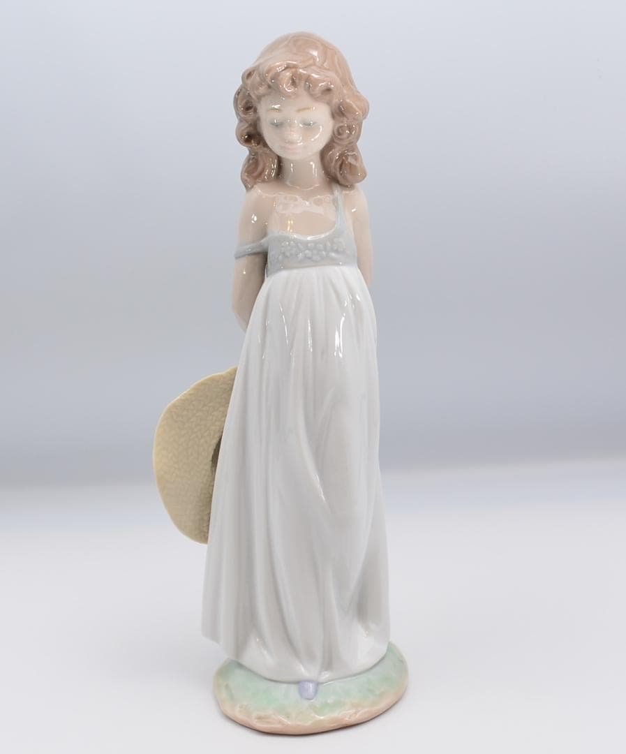 自然の美しさ　＃8114　★リヤドロ　スペイン　ポーセリン　光沢仕上げ　箱付き